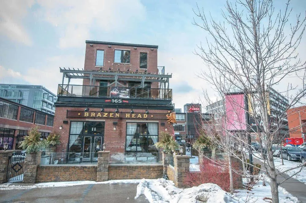 Lavish Suites - Two Story Loft - Downtown Toronto 0*,