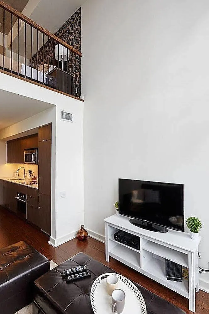 Lavish Suites - Two Story Loft - Downtown Торонто Апартаменты